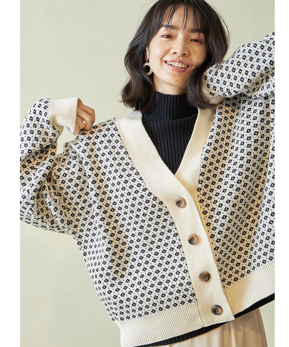 ジャガードVネックカーデ