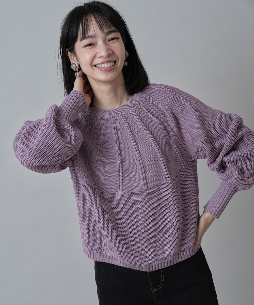 クルーネックキュウシン柄ニット※一部店舗のみ入荷