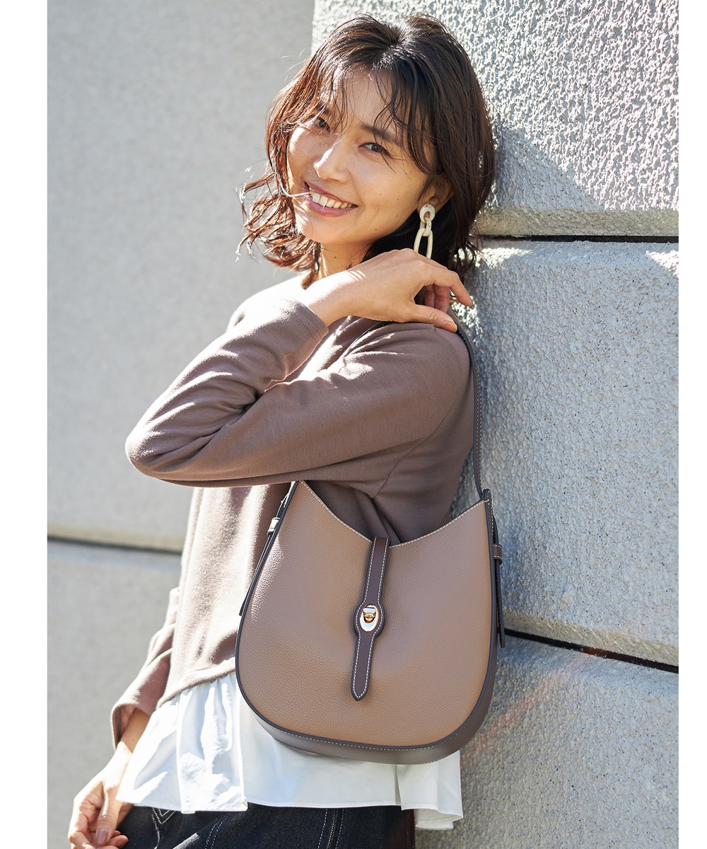 ひねりメタルサイドベルトバッグ