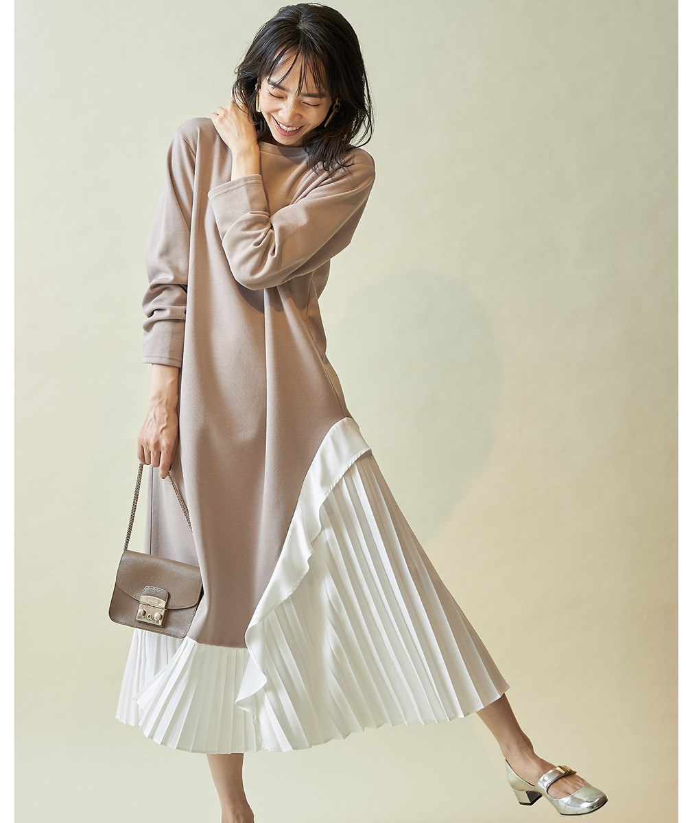 カットプリーツワンピース※一部店舗のみ入荷