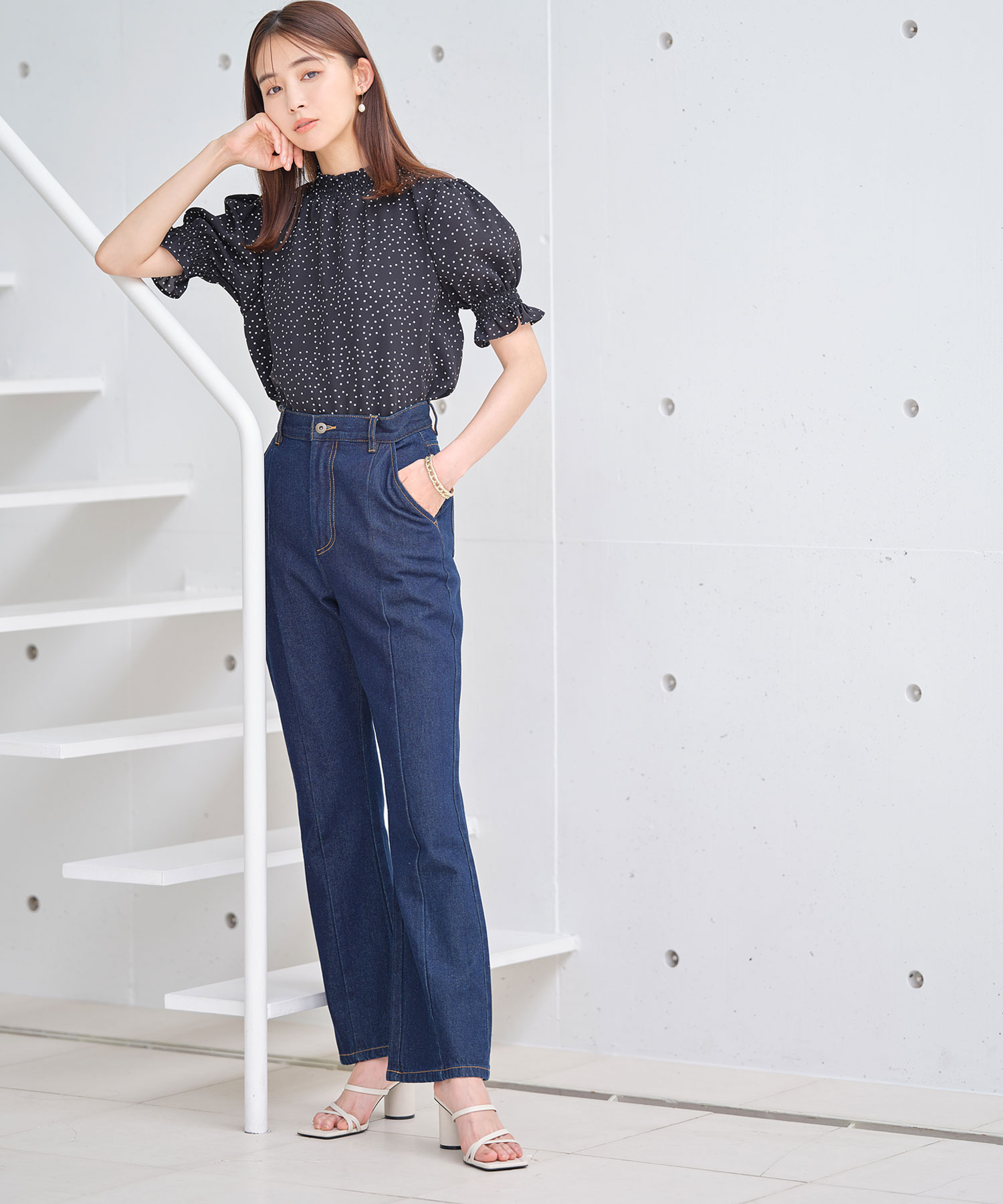 セミフレアデニムパンツ※一部店舗のみ入荷