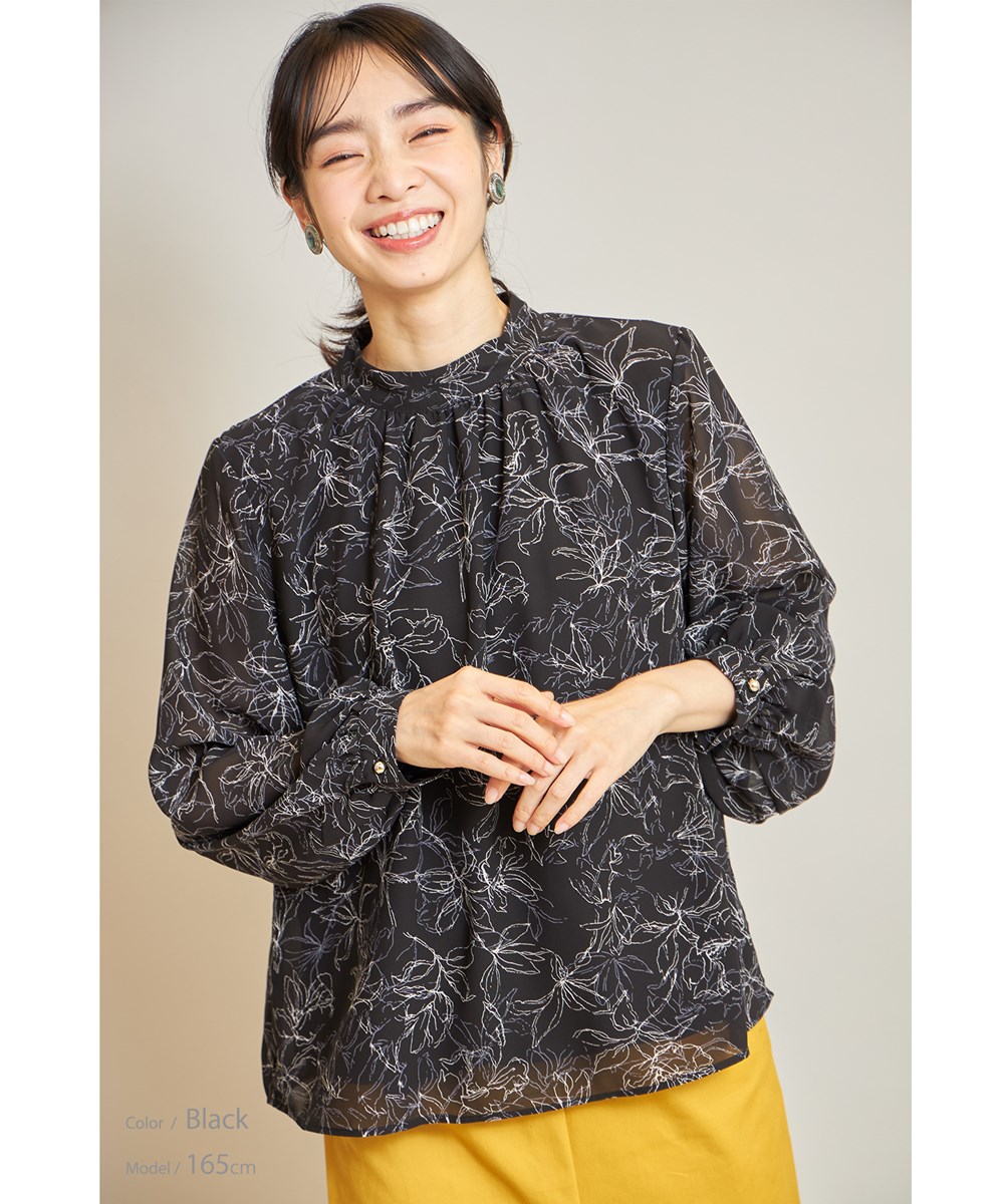 1月11日午前0:00WEB限定再販！ラインフラワーハイネックブラウス