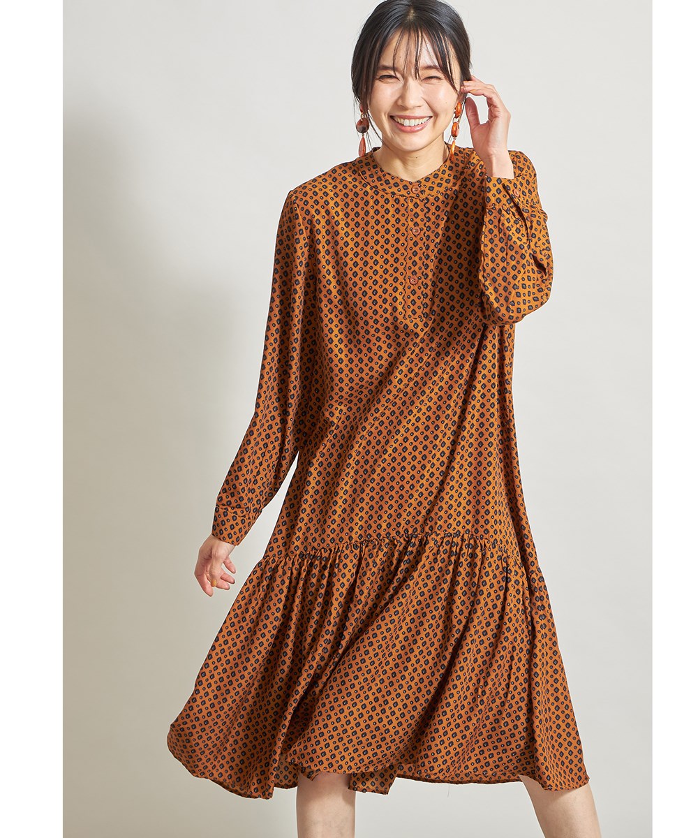 ベルト付き小紋柄ワンピース※一部店舗のみ入荷