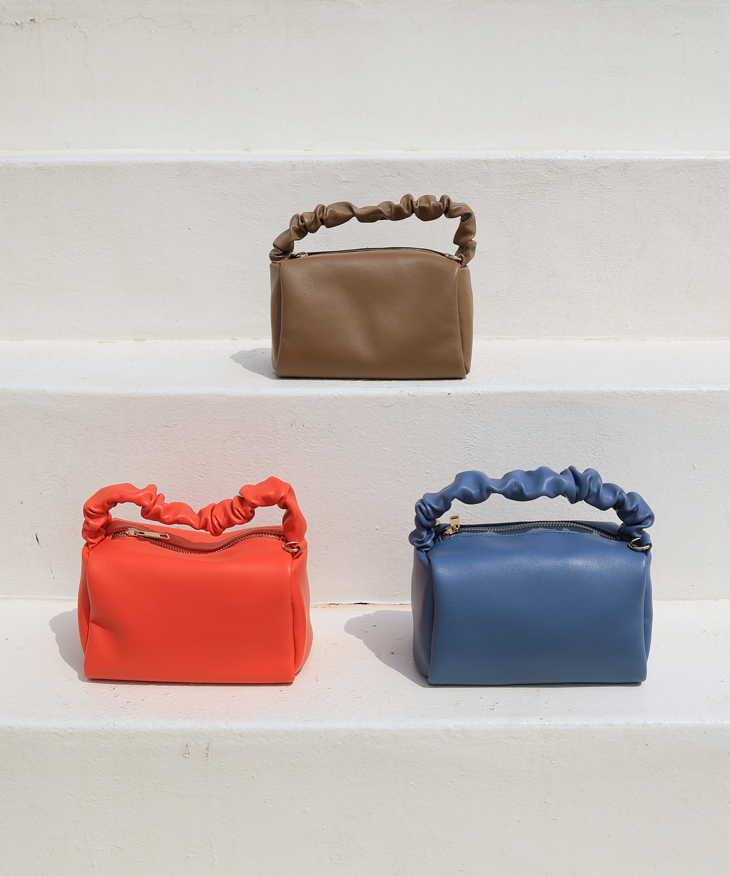 フリルハンドルミニボストンバッグ　※一部店舗のみ入荷