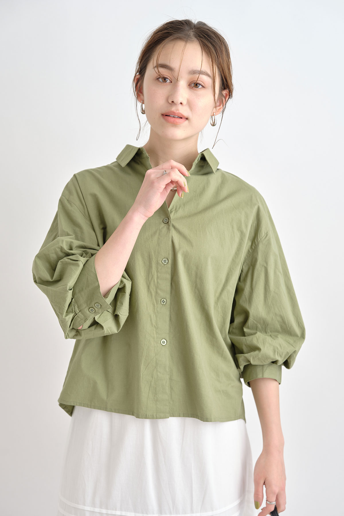 【WEB限定】袖ボリュームタックシャツプルオーバー