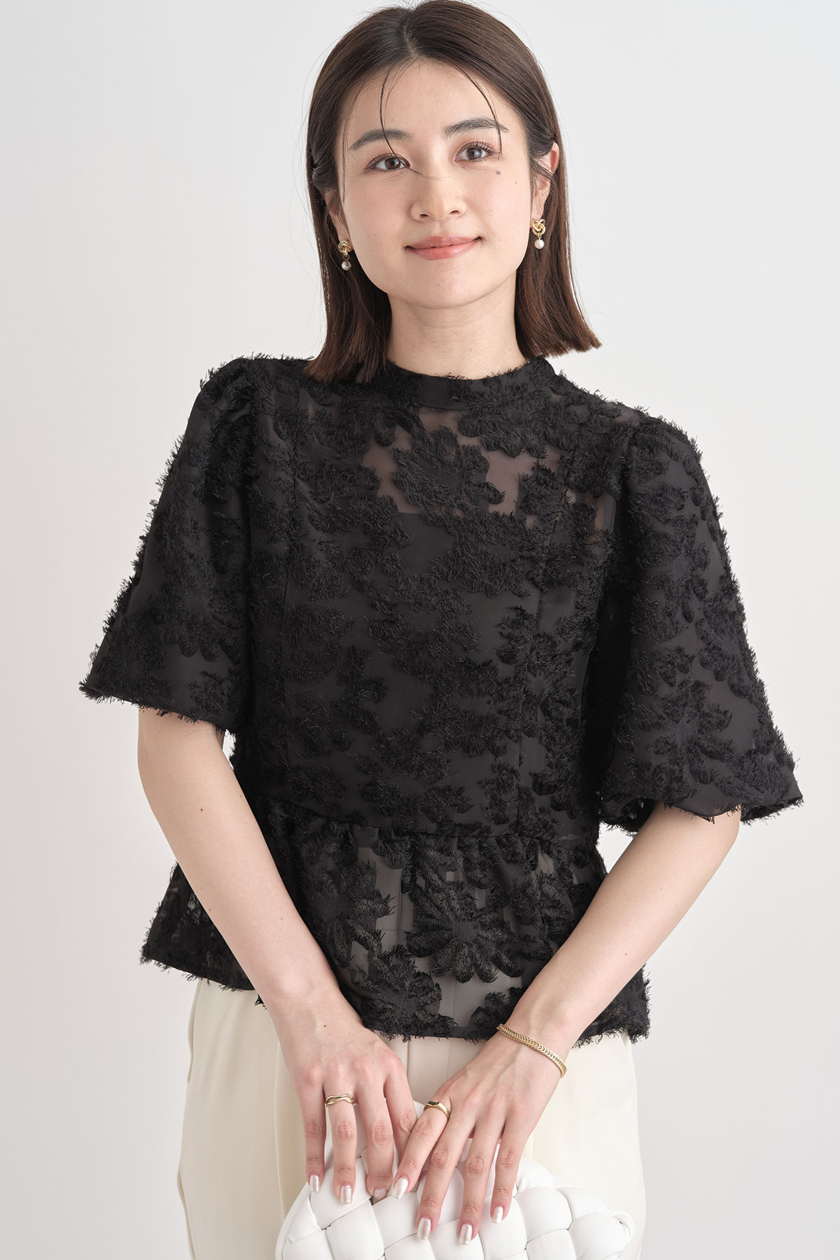前後２WAY花柄シアーバルーンスリーブペプラムブラウス※一部店舗のみ入荷