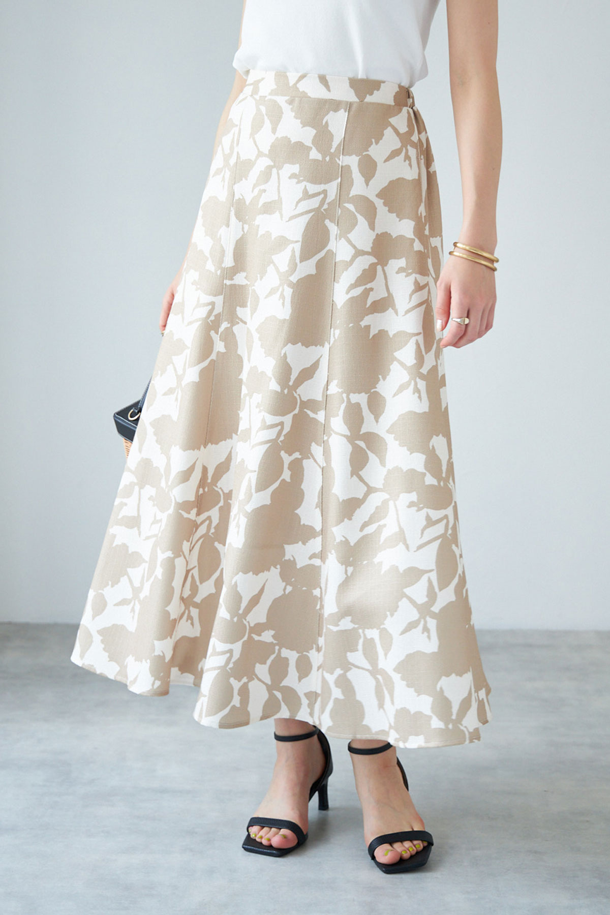 【WEB限定】リゾートフラワースカート