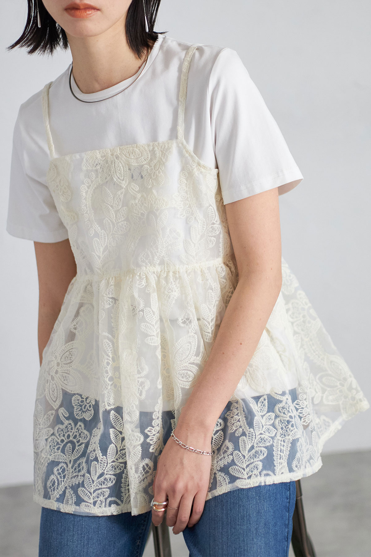 【WEB限定】オーガンジー刺繍キャミソール
