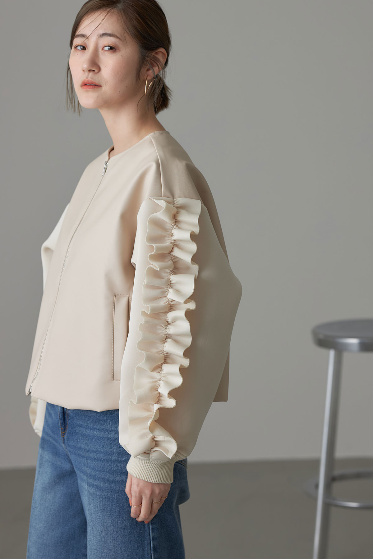 10月2日オフィシャルサイト限定少量再販！レザー×ダンボールニットフリルブルゾン＊少量の在庫確保による再販売の為、返品/交換は出来かねる場合がございます。予めご了承ください。＊