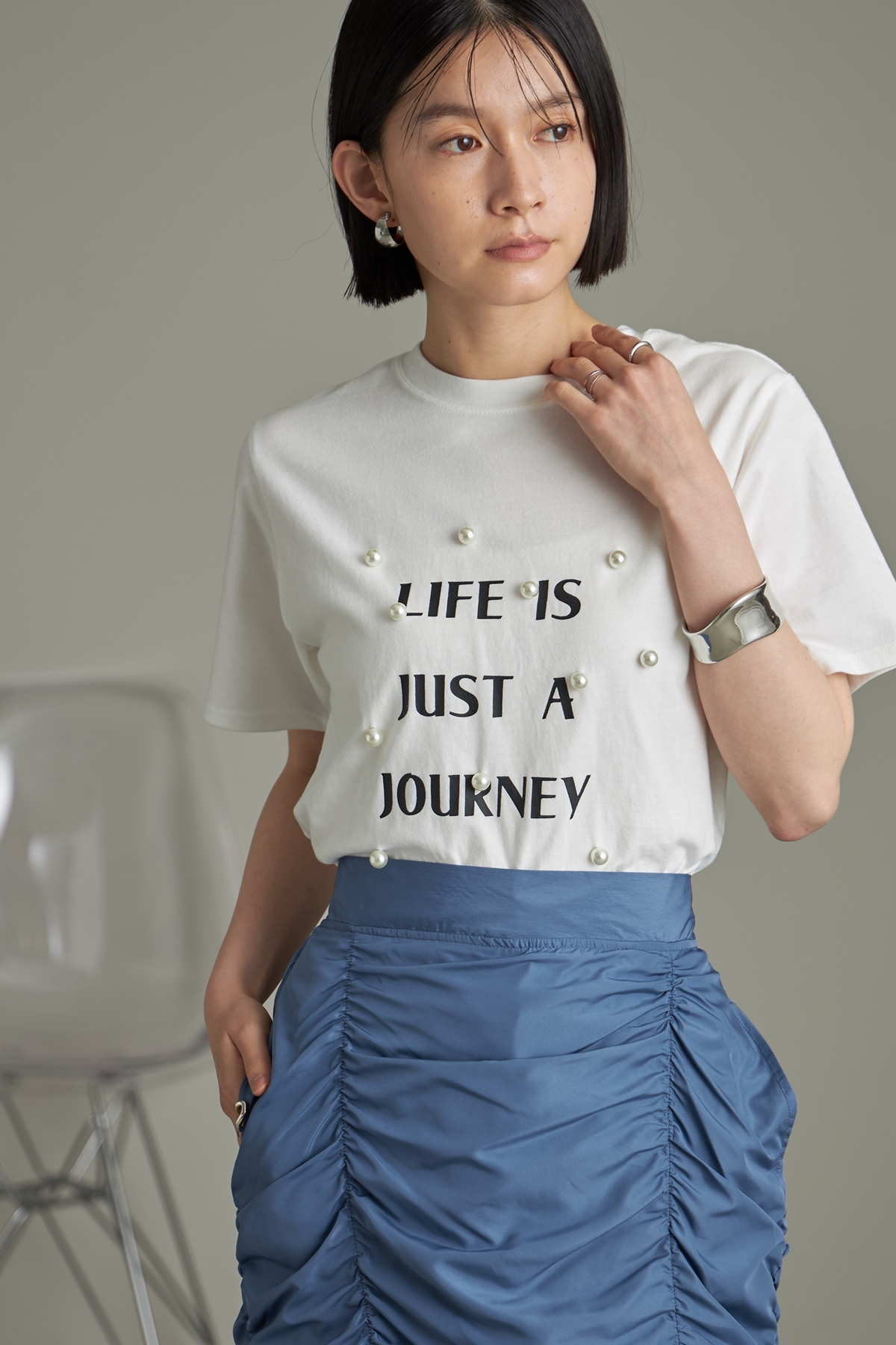 【WEB限定】天竺パール付きロゴTシャツ