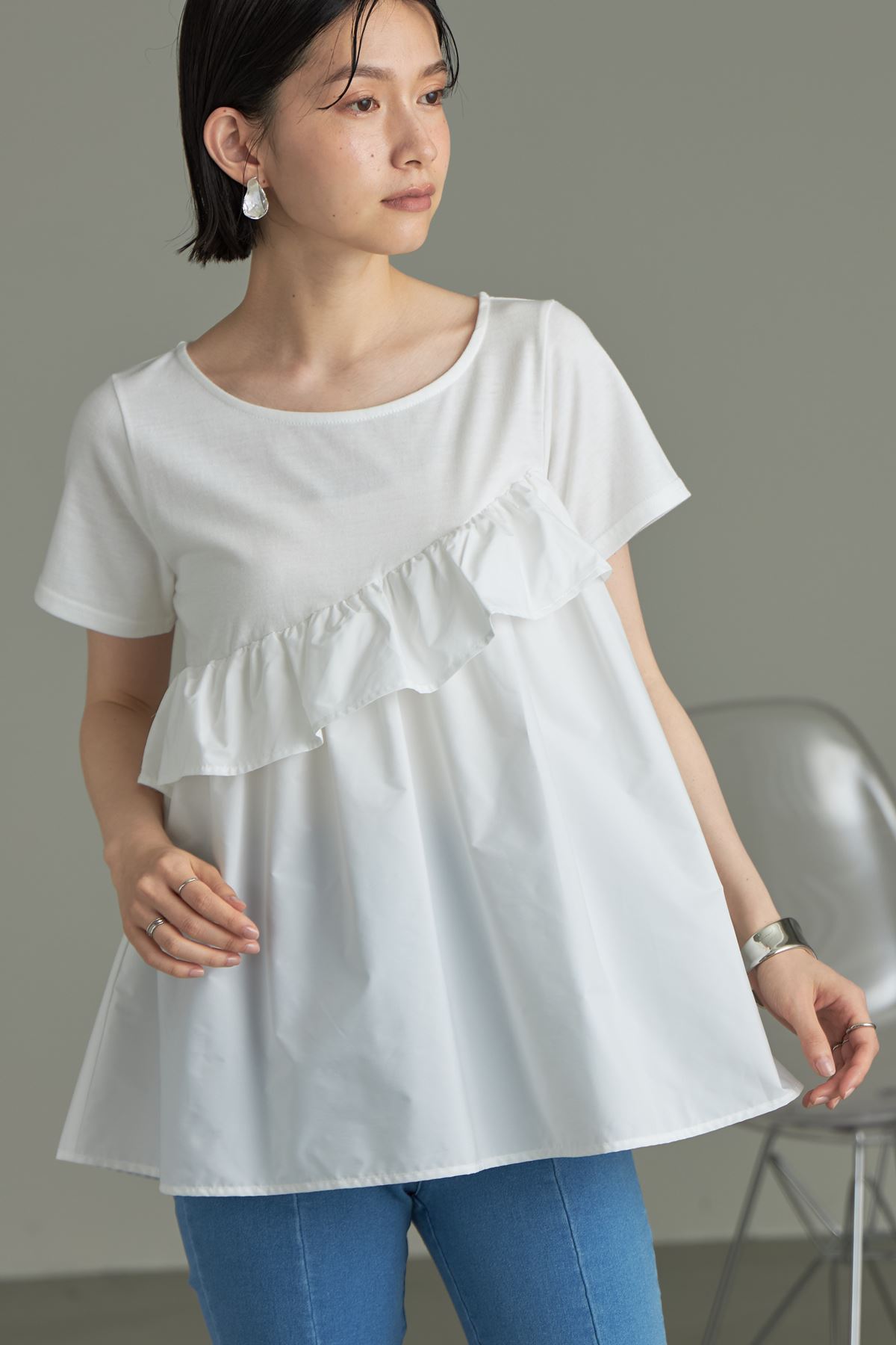 アシメフリルカットプルオーバー※一部店舗のみ入荷