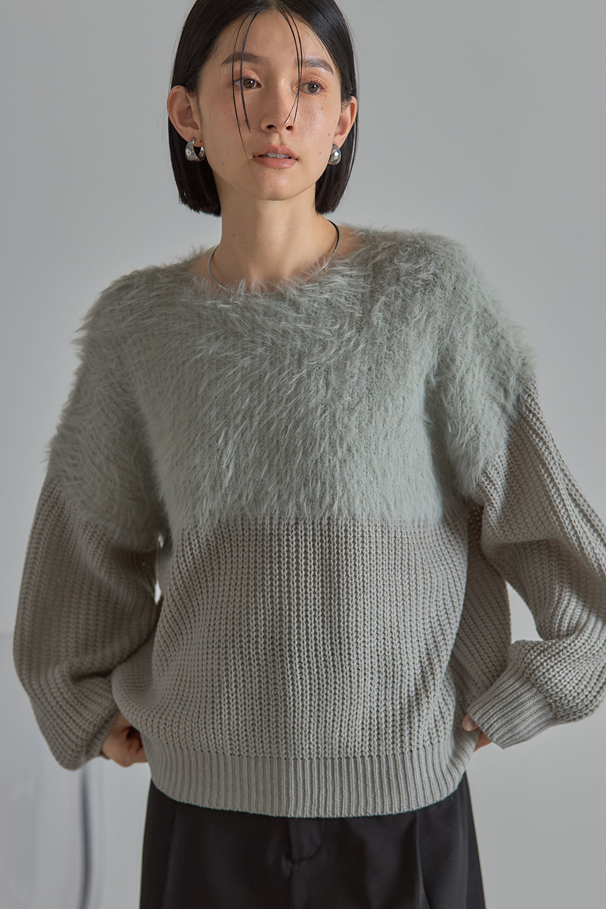 10月23日オフィシャルサイト限定少量再販！シャギー切替ニットプルオーバー