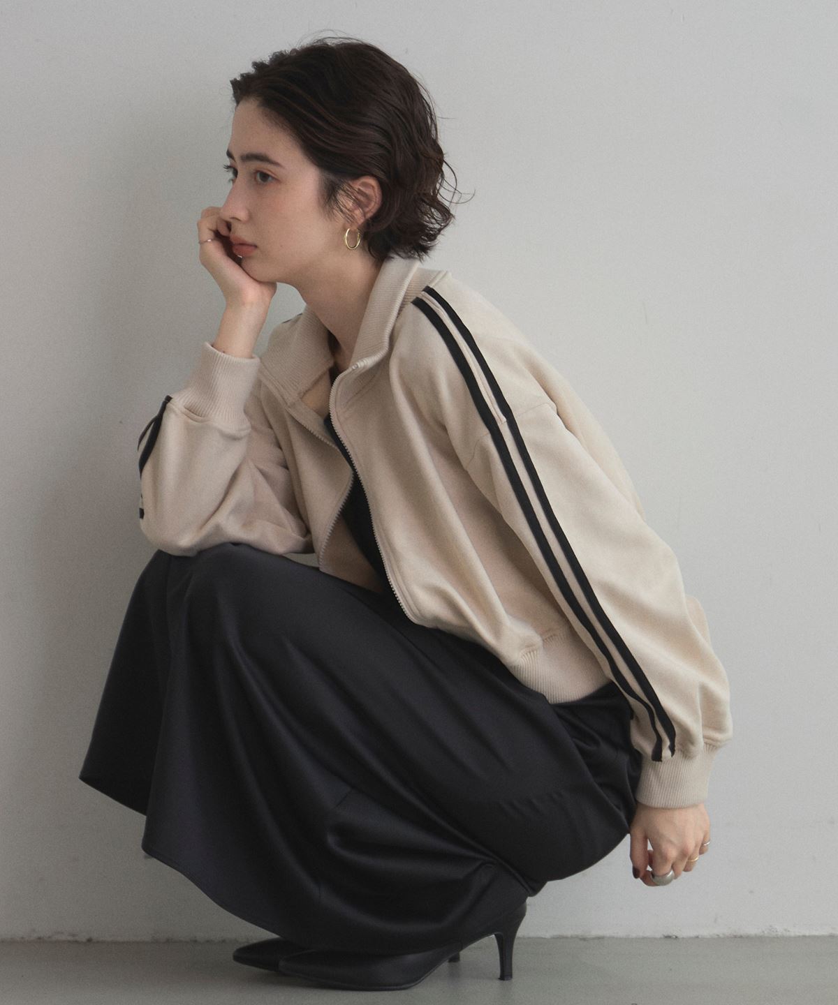 10月18日再販！スウェードポンチクロップドトラックジャケット