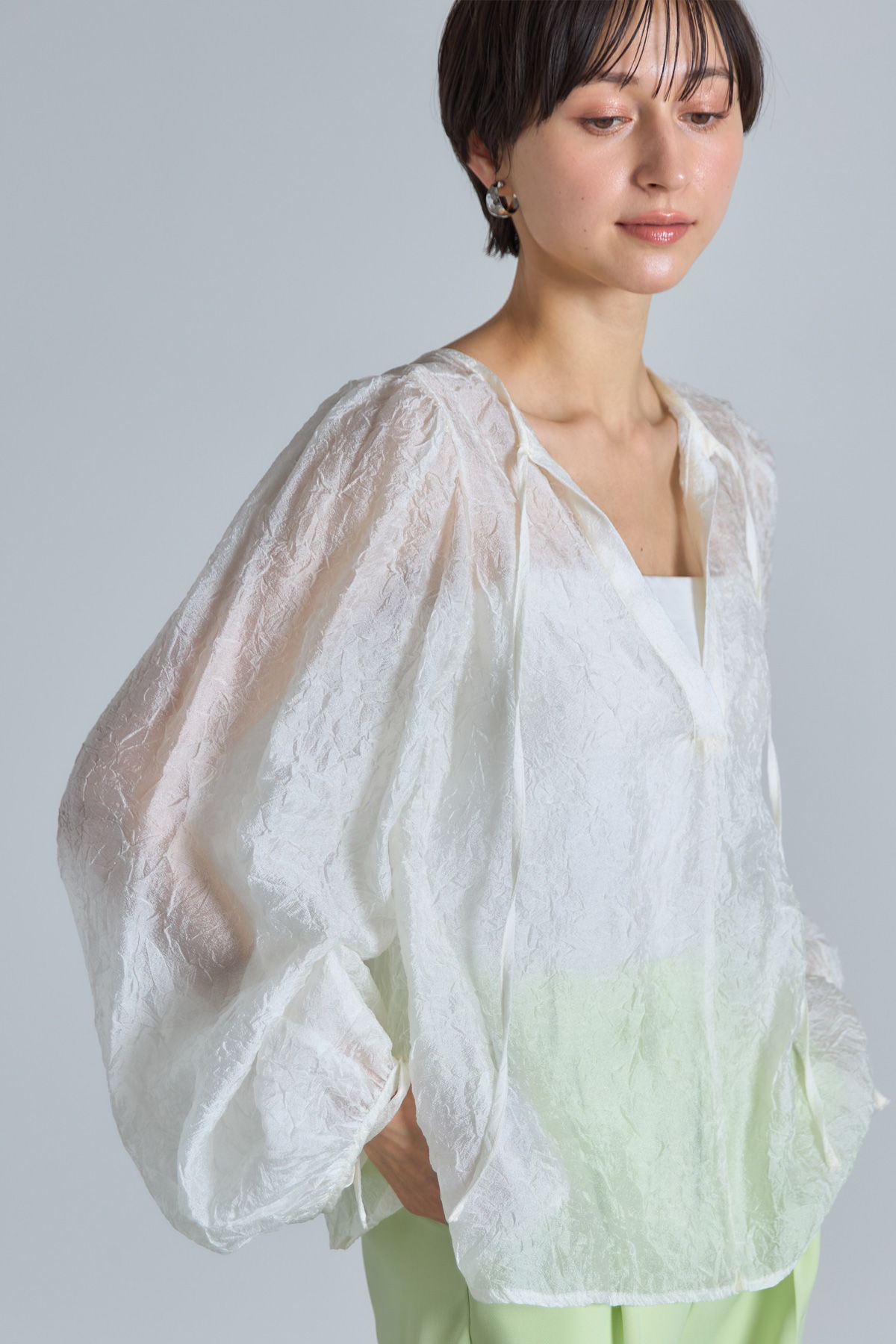 【2025 Summer SALE！】シアークリンクルブラウス※一部店舗のみ入荷＊SALE品につき返品/交換/注文確定後の変更キャンセル不可＊