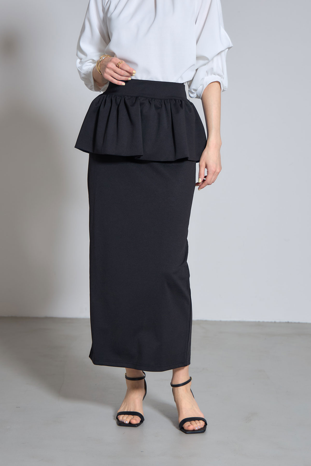 ポンチバルーンペプラムスカート※一部店舗のみ入荷