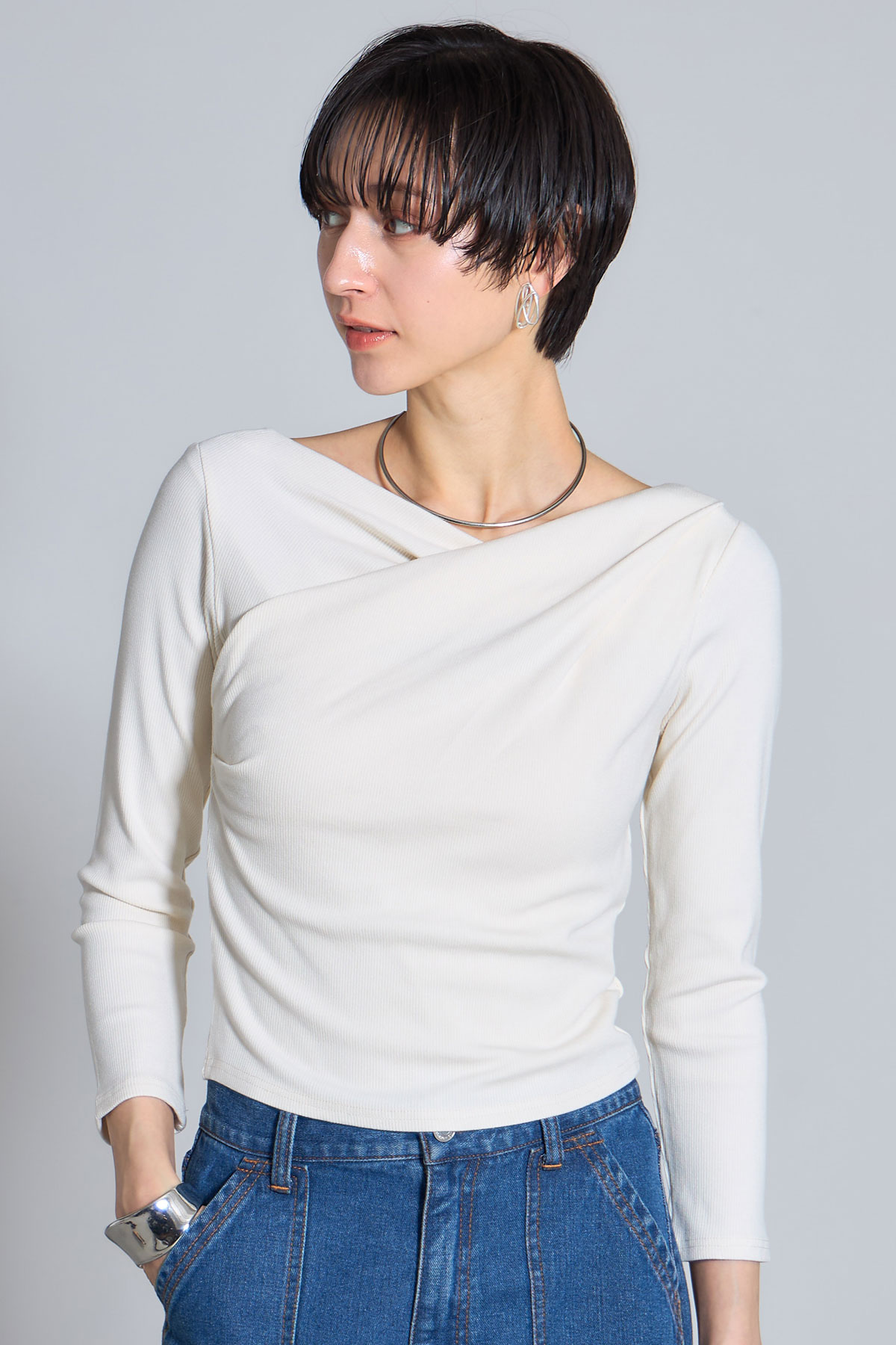 ６月18日オフィシャルサイト限定少量再販！テレコリブドレープカットソー※一部店舗のみ入荷＊少量の在庫確保による再販売の為、返品/交換は出来かねる場合がございます。予めご了承ください。＊