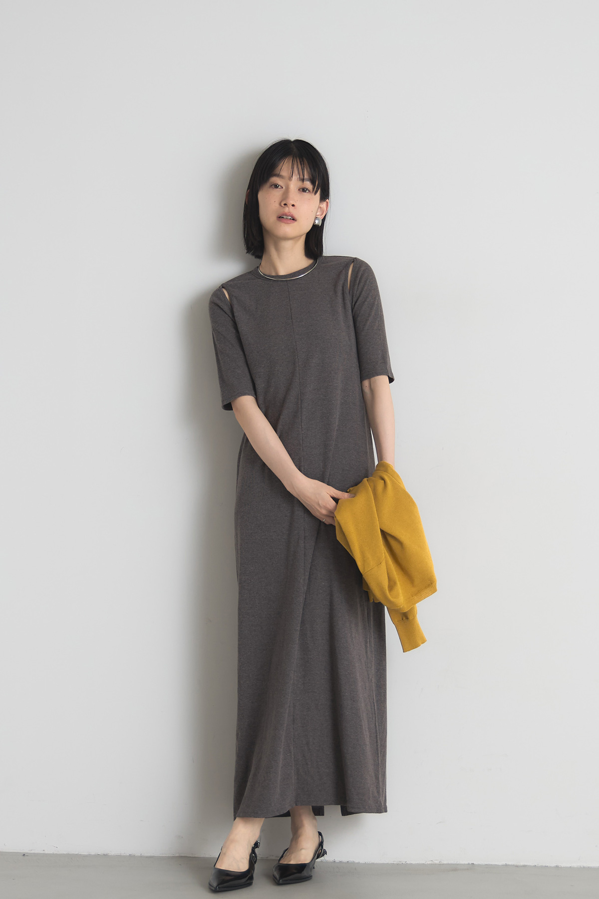 カットアウトリブワンピース※一部店舗のみ入荷