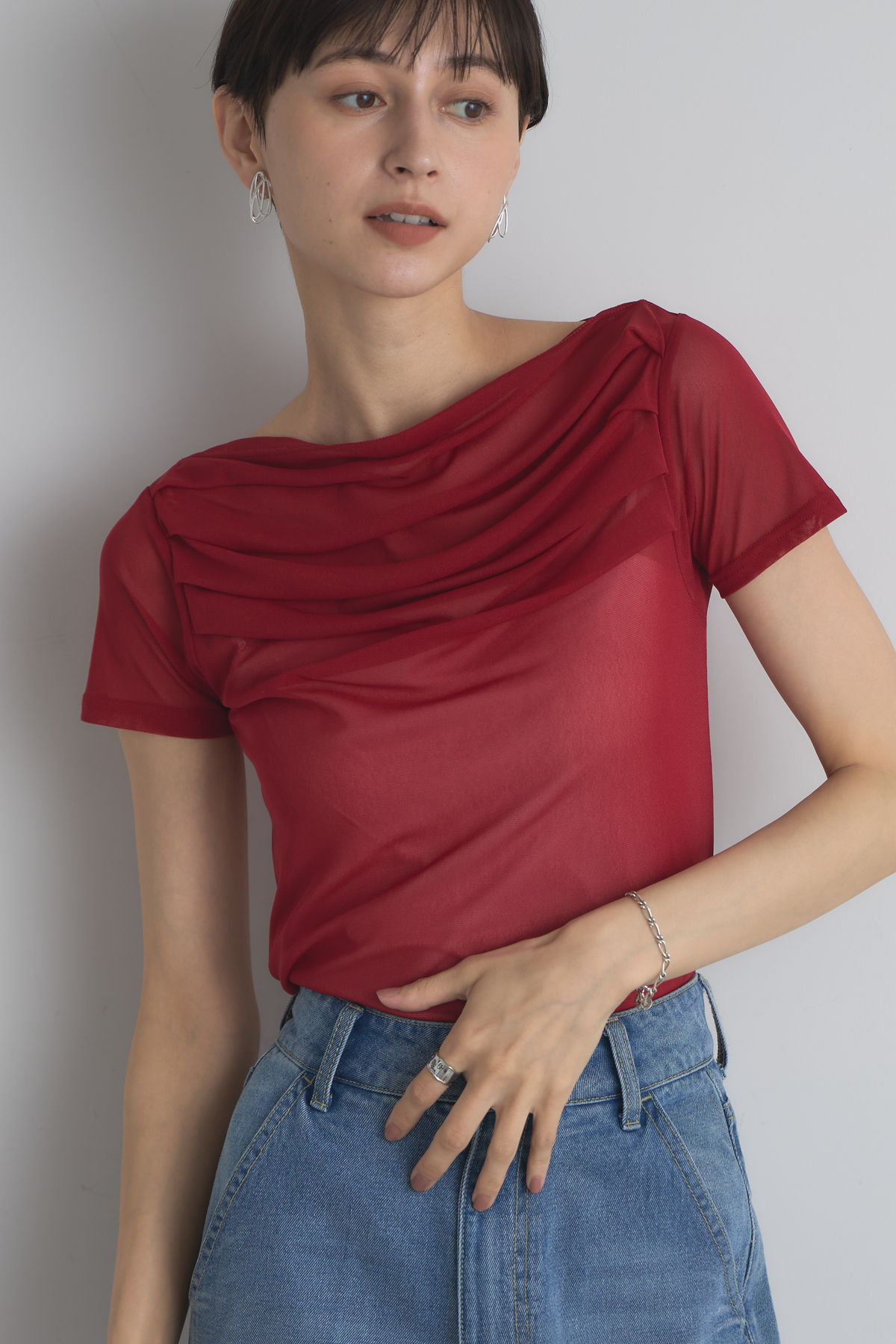 シアーオフショルプルオーバー※一部店舗のみ入荷