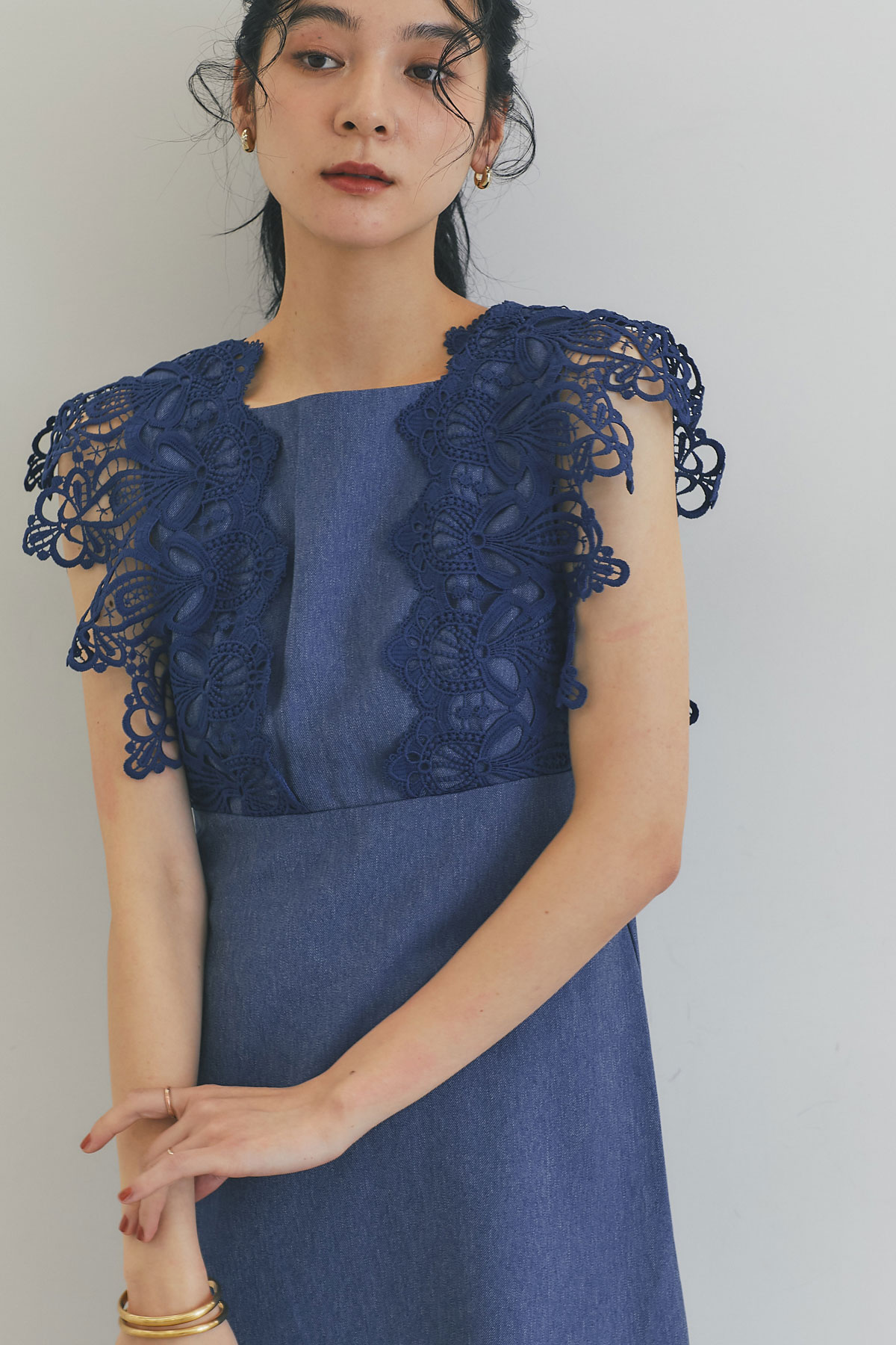 モチーフレースデニムライクマーメイドワンピース