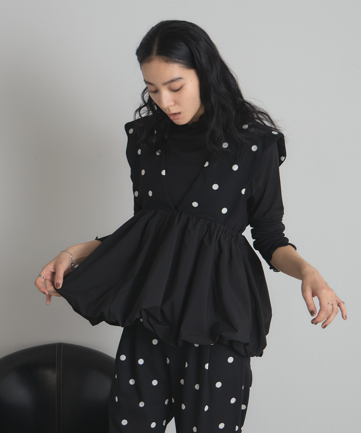 【オフィシャルサイト限定】スカラップ裾バルーンベスト