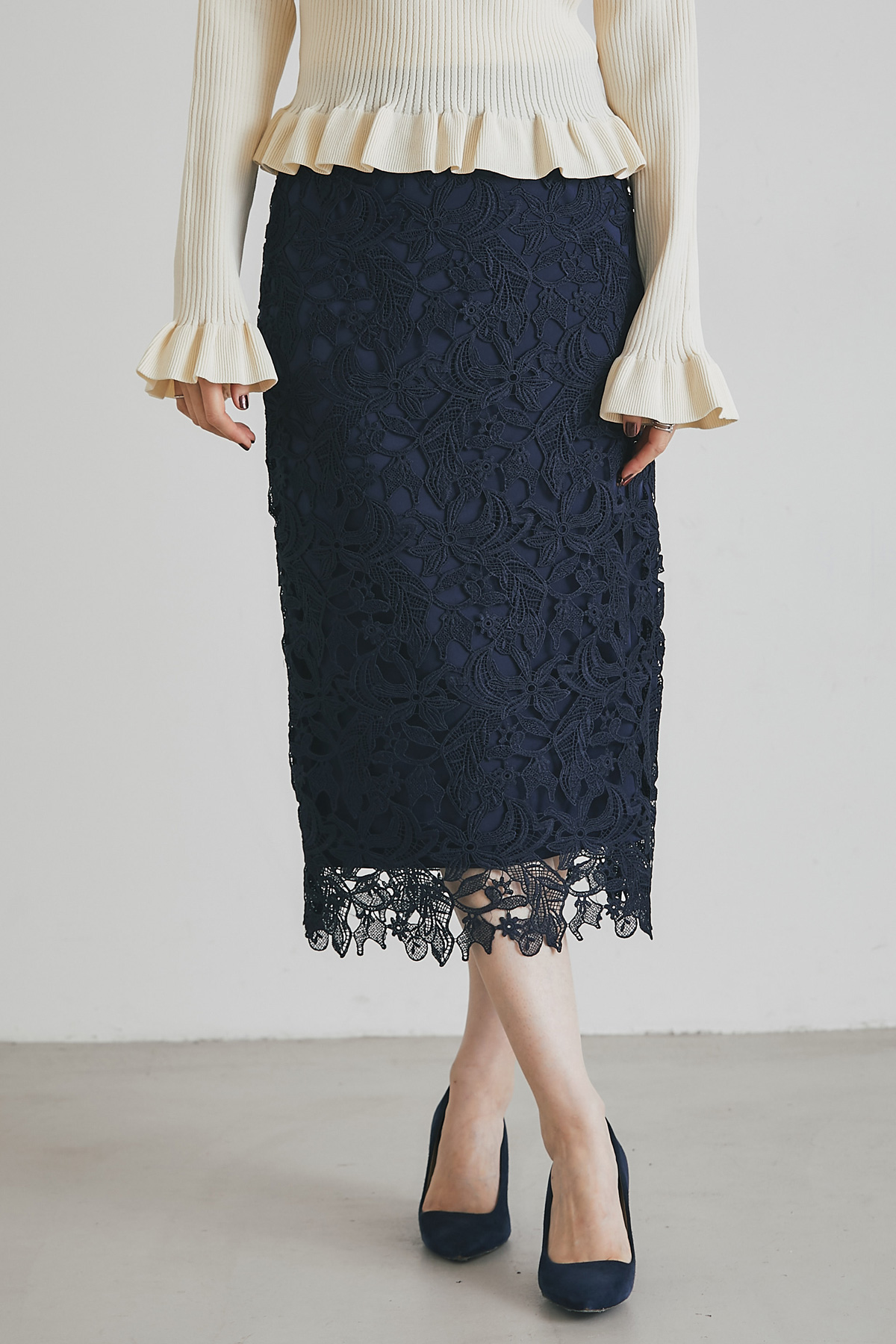 12月8日オフィシャルサイト限定少量再販！レースタイトスカート