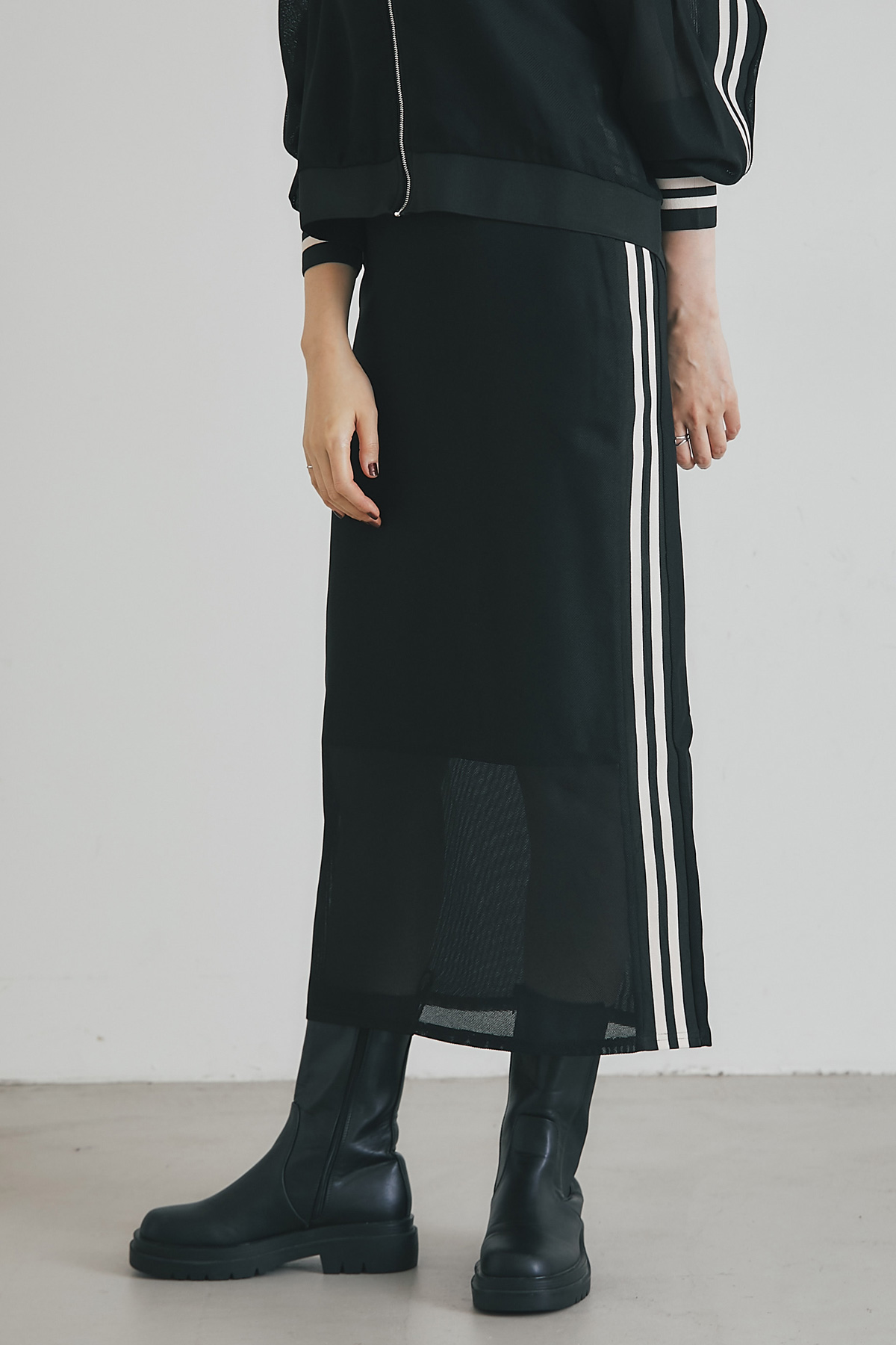 【WEB限定】メッシュラインリブスカート