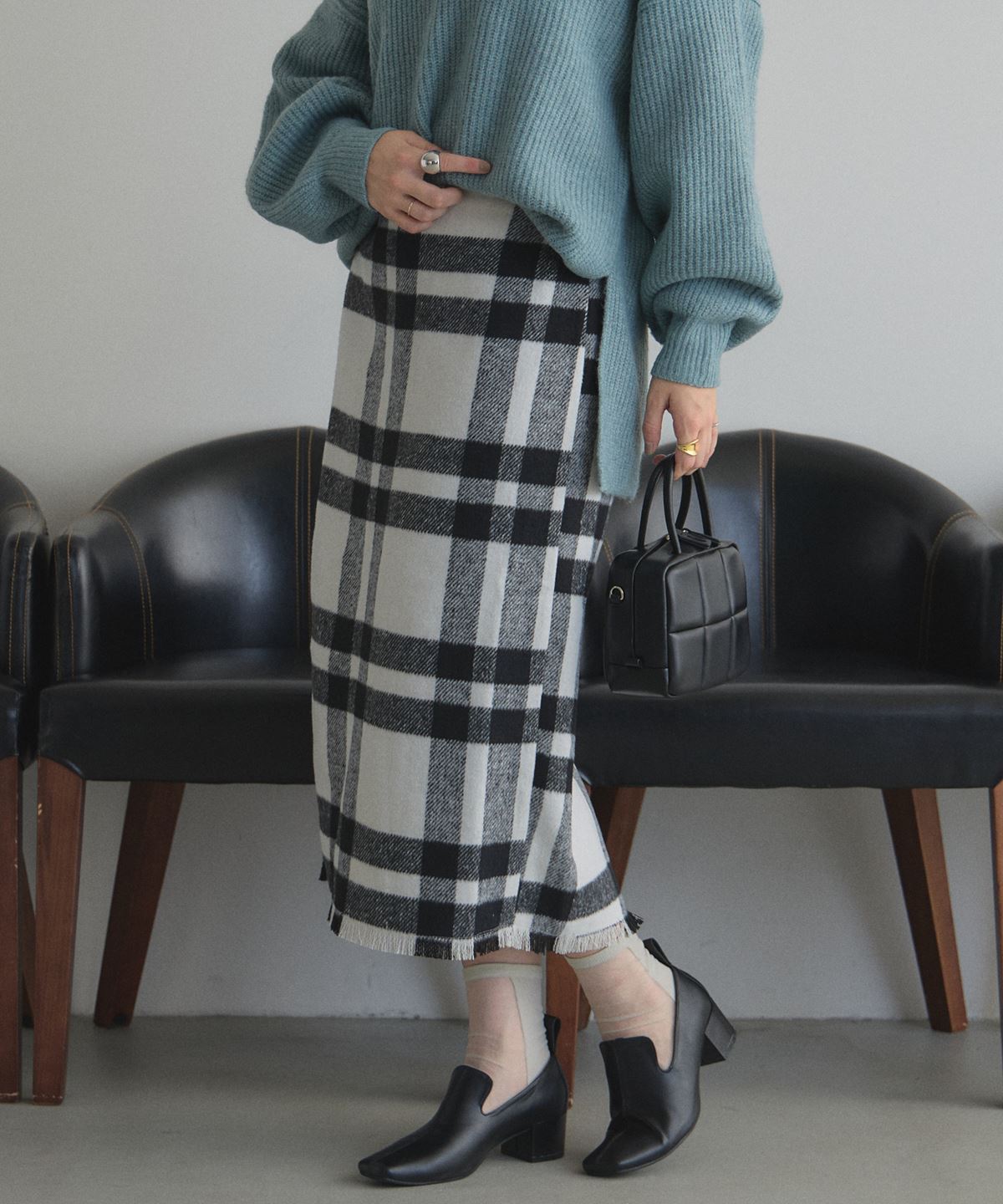 【WEB限定】シャギーチェックツイードタイトスカート