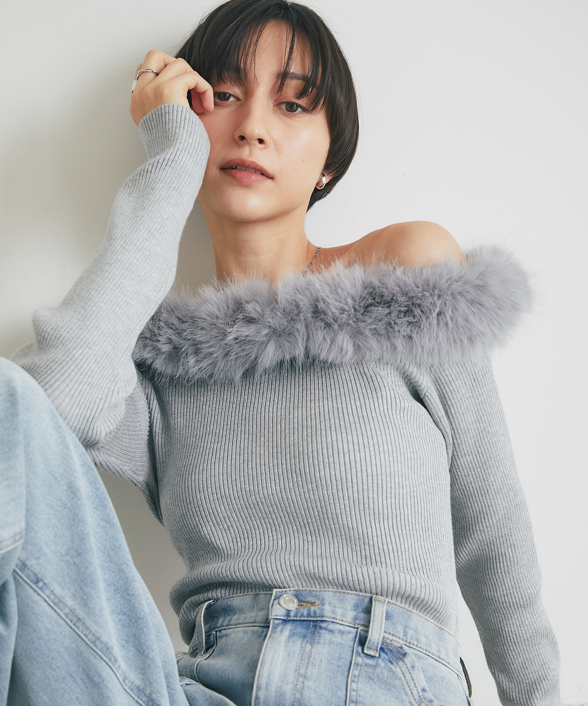 11月9日WEB限定再販！2WAYファ―オフショルニット