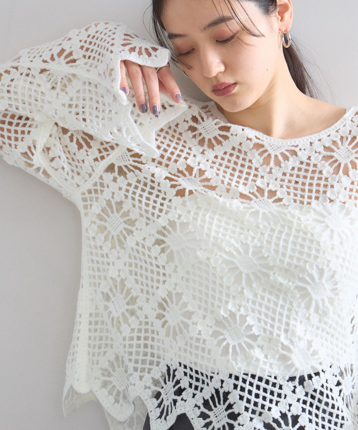 【オフィシャルサイト限定】ダイヤモチーフ透かし編みニット