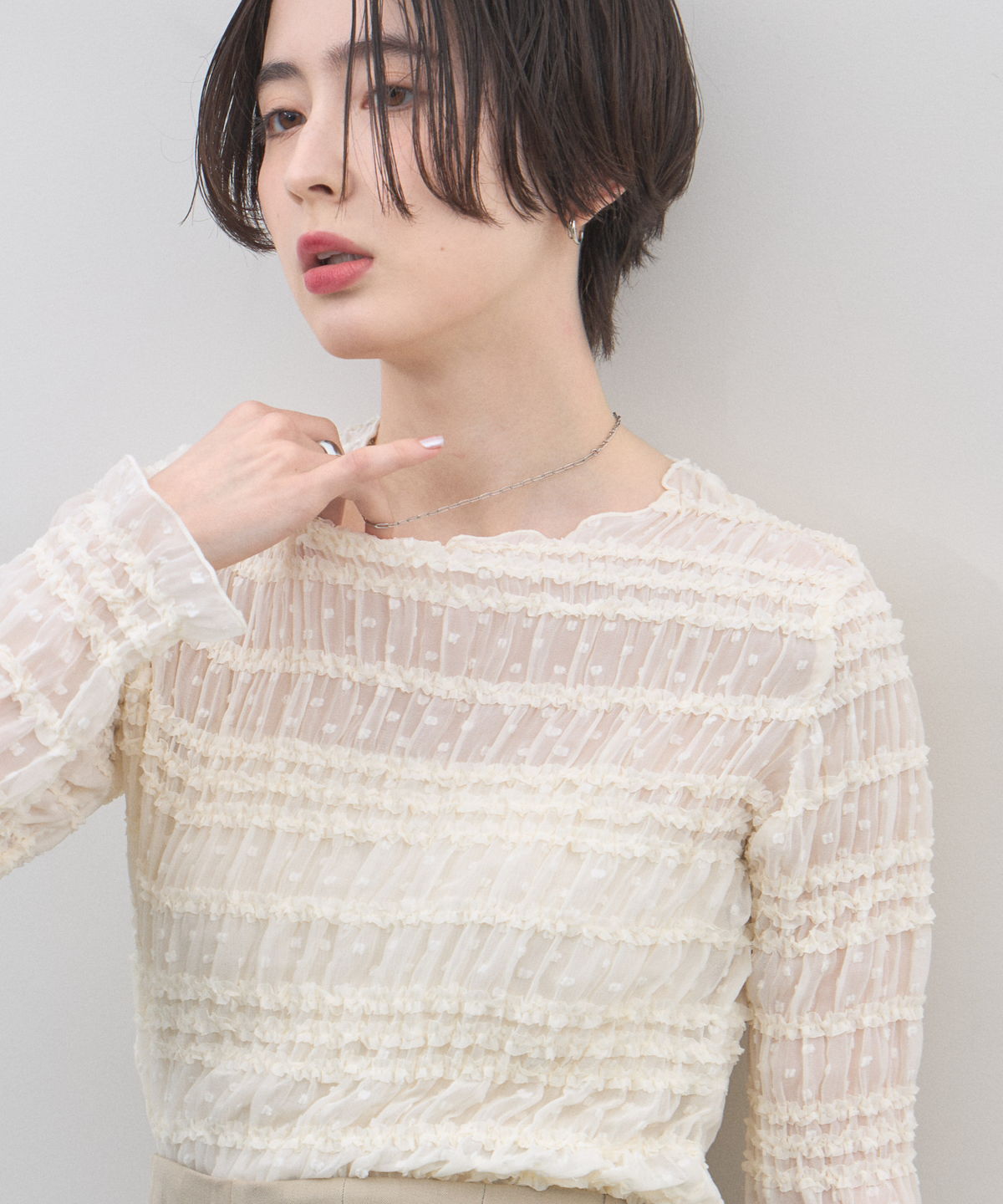 【オフィシャルサイト限定】ドビードットフリルシアートップス