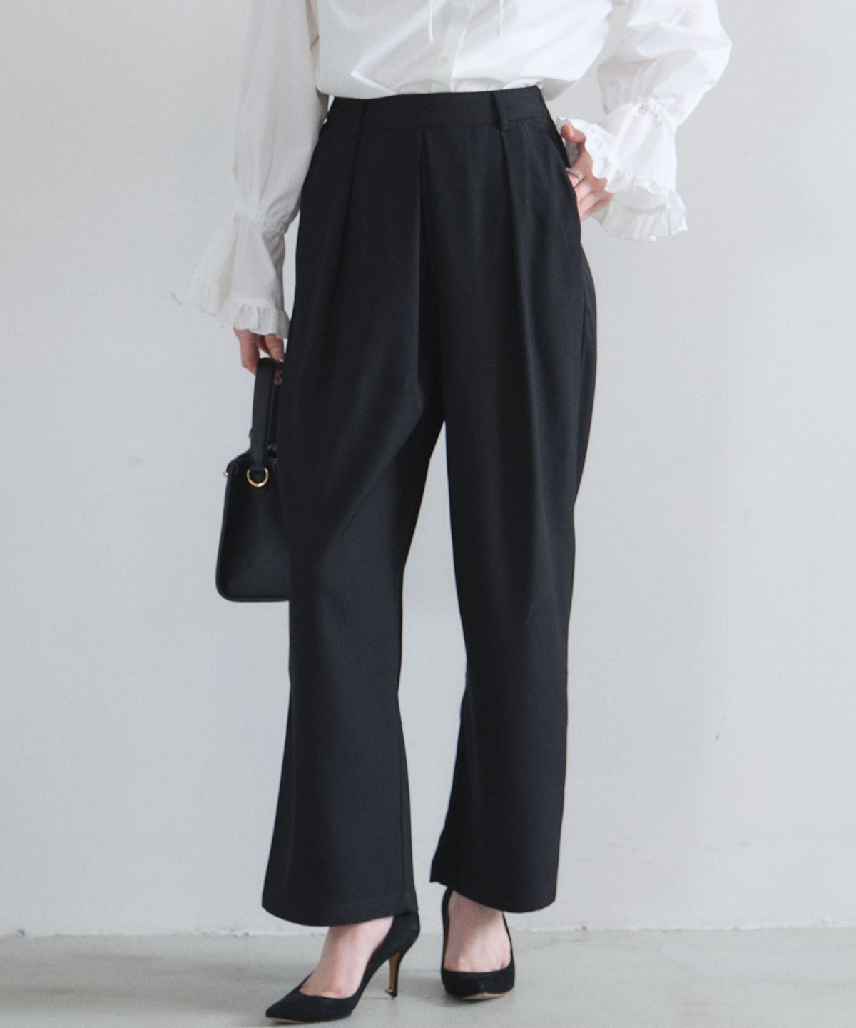 【オフィシャルサイト限定】美脚タックパンツ（ 145-203570とセットアップ可能）