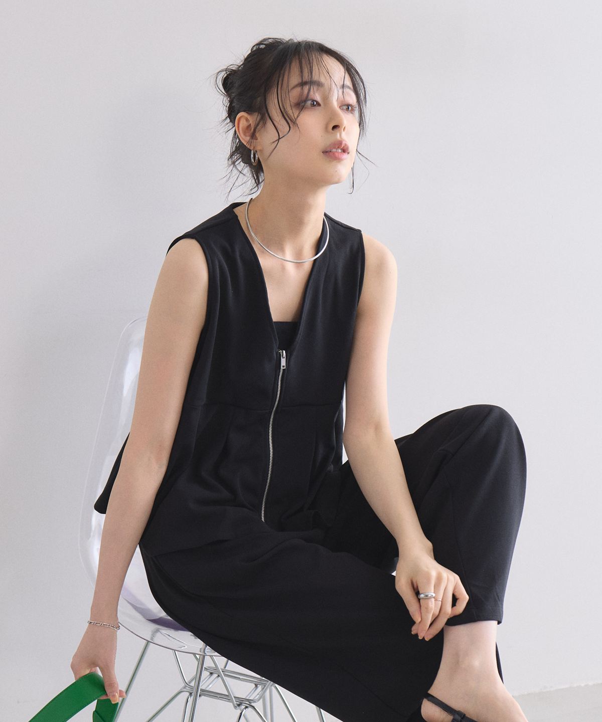 【オフィシャルサイト限定】ペアスキンプリーツジレ×パンツセットアップ