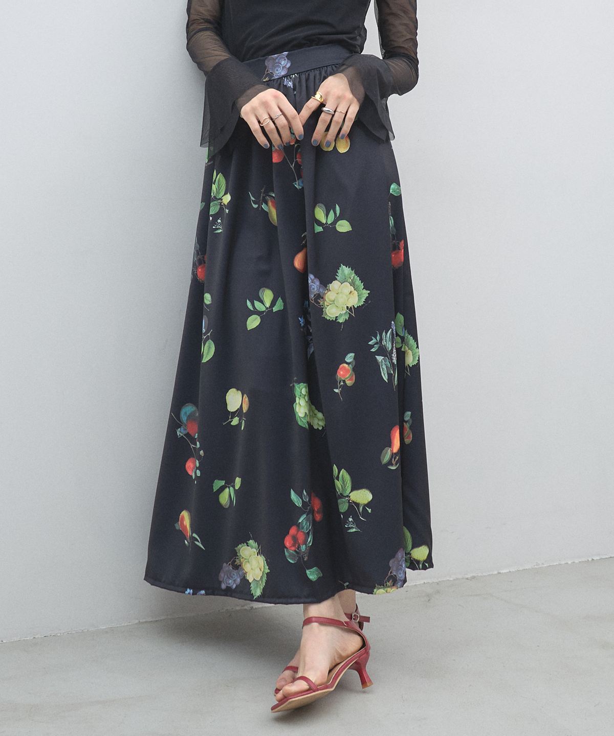 【オフィシャルサイト限定】フルーツプリントギャザースカート