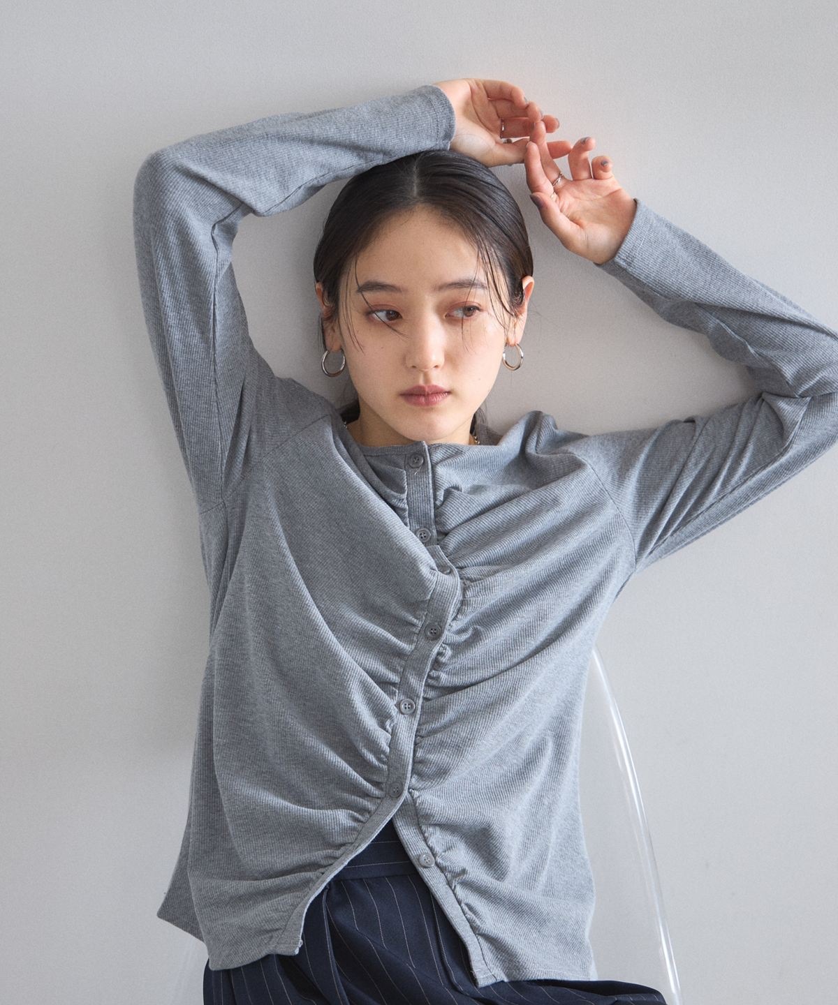 【オフィシャルサイト限定】カットリブギャザーカーディガン