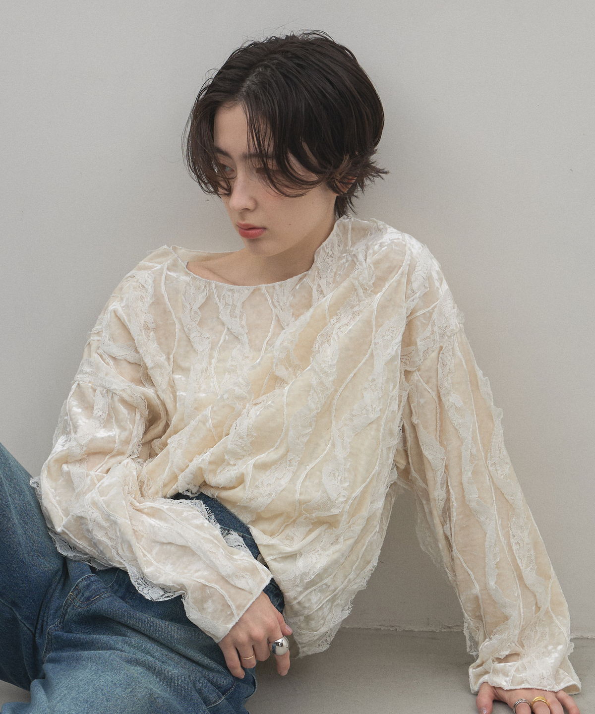 【オフィシャルサイト限定】レースデザインブラウス