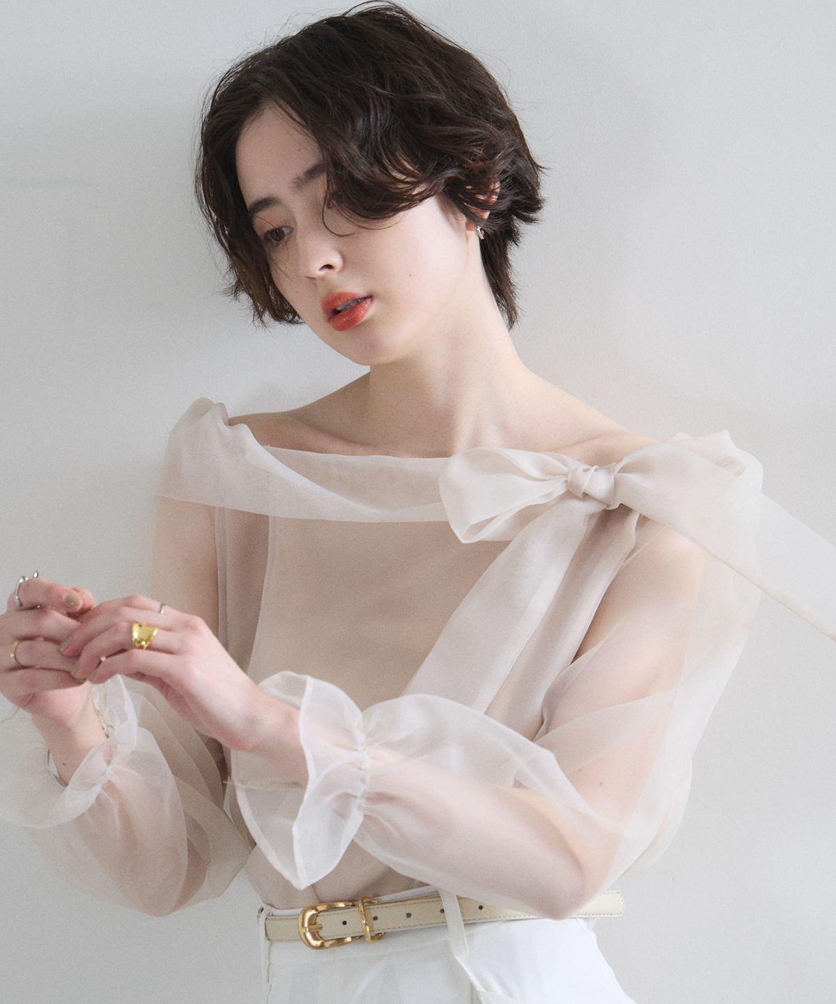 【オフィシャルサイト限定】肩リボンオーガンジ―ブラウス