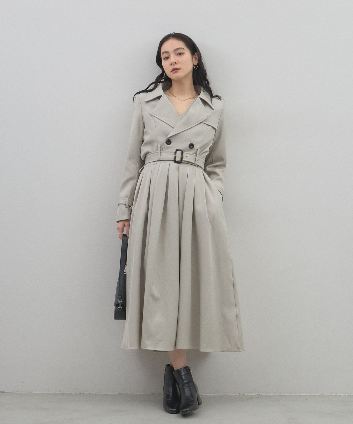 【オフィシャルサイト限定】トレンチ型ジャケット＋ワンピースset up