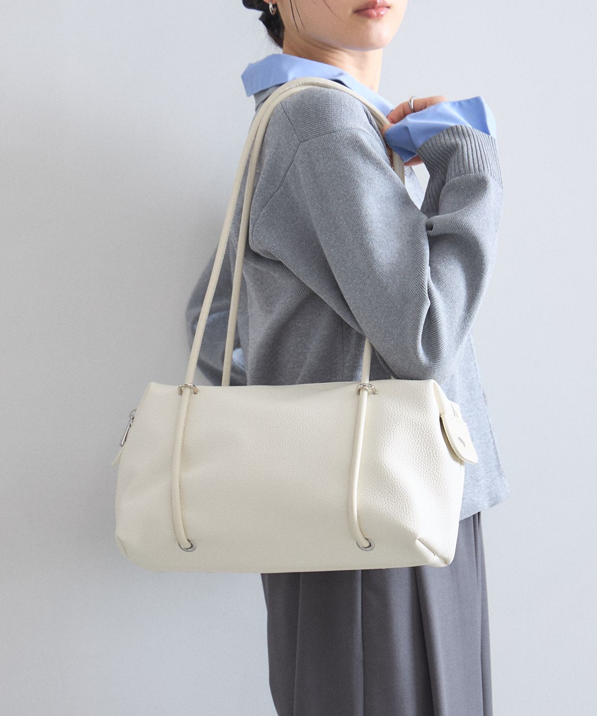 【オフィシャルサイト限定】ロングシルエットショルダーバッグ