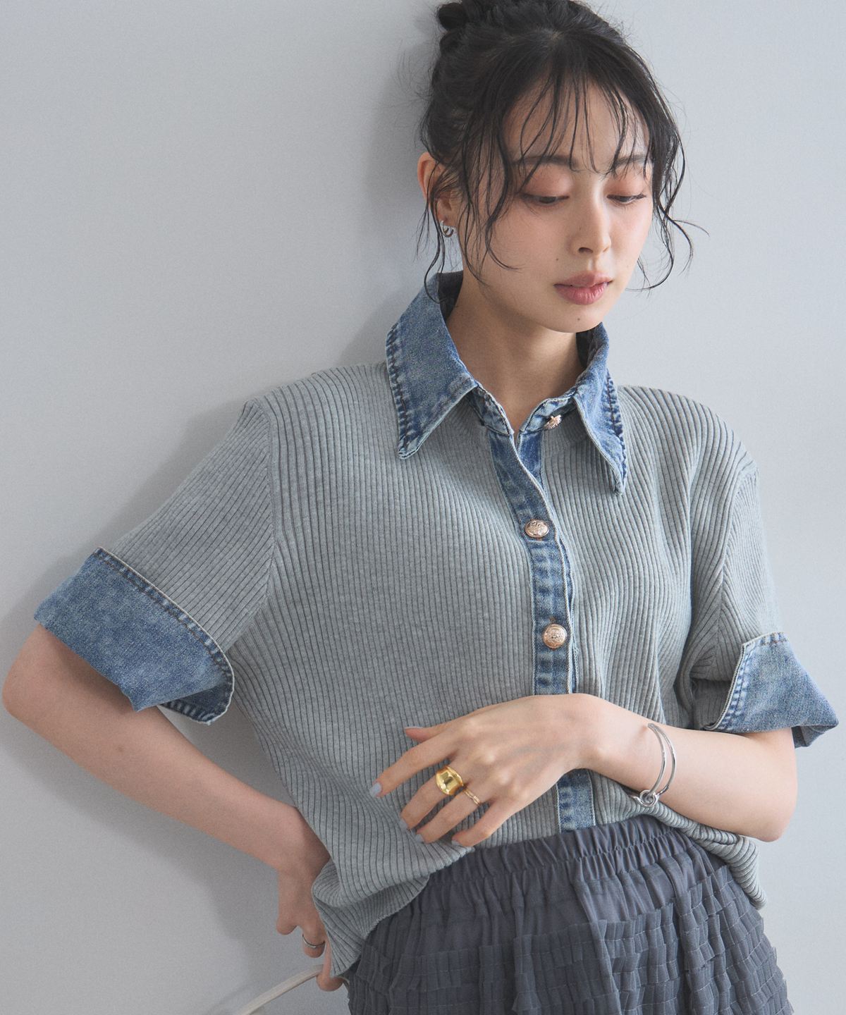 【オフィシャルサイト・店舗限定】配色デニム半袖リブトップス