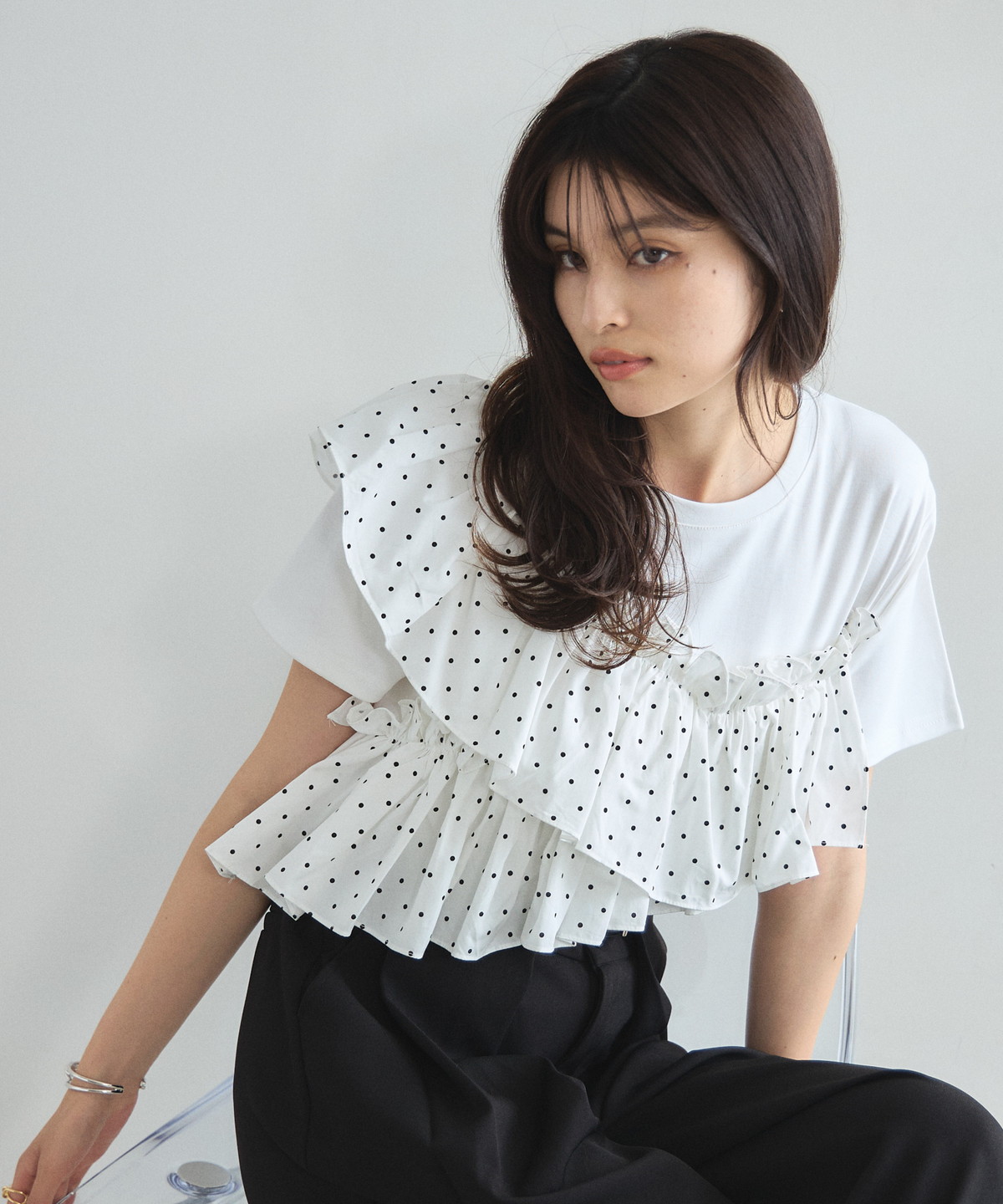 【オフィシャルサイト限定】ドットフリルTシャツ