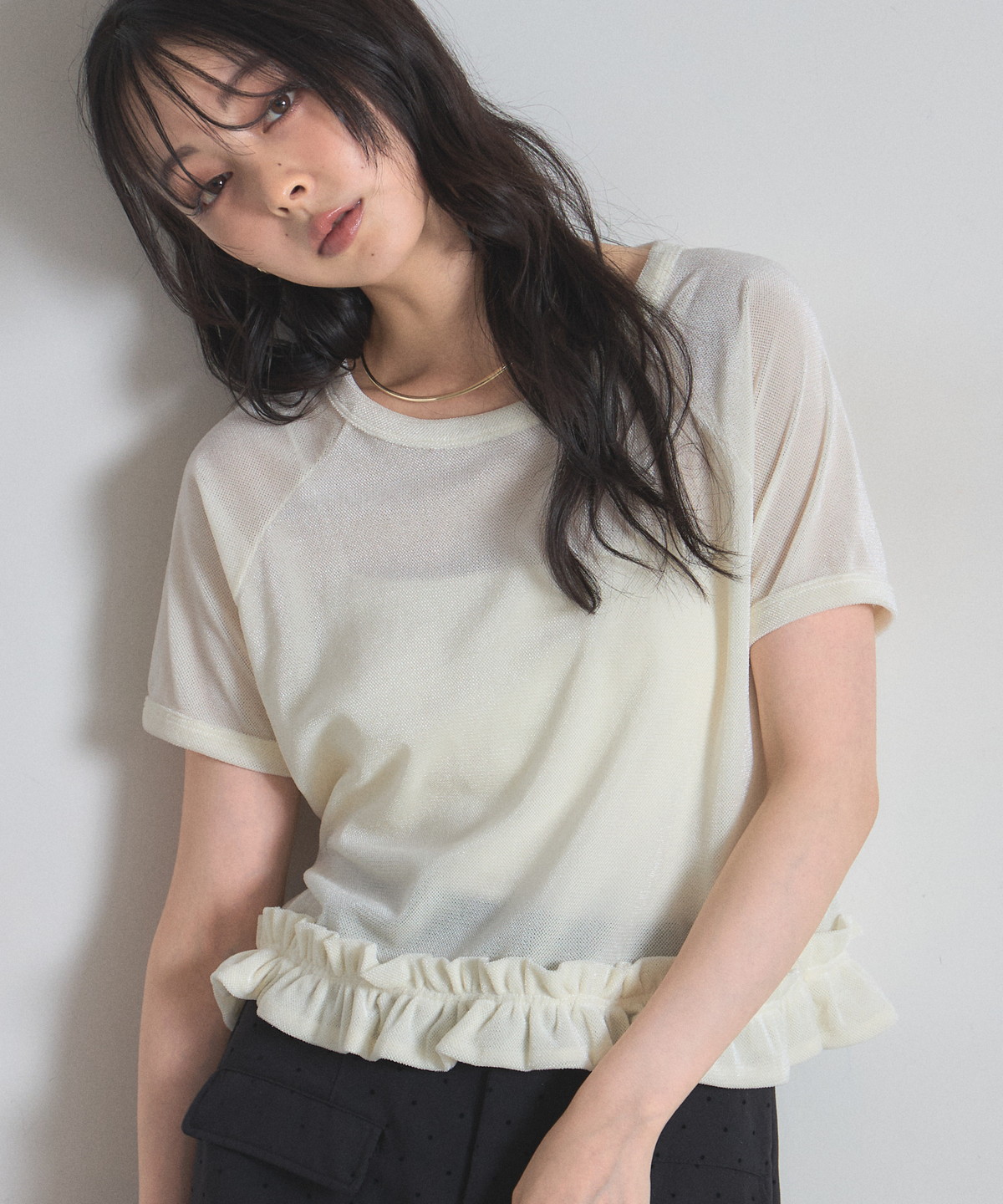 【オフィシャルサイト限定】シアーフロッキー裾フリルTシャツ