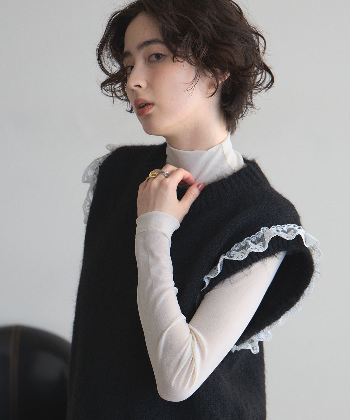 【オフィシャルサイト限定】レースニットベスト