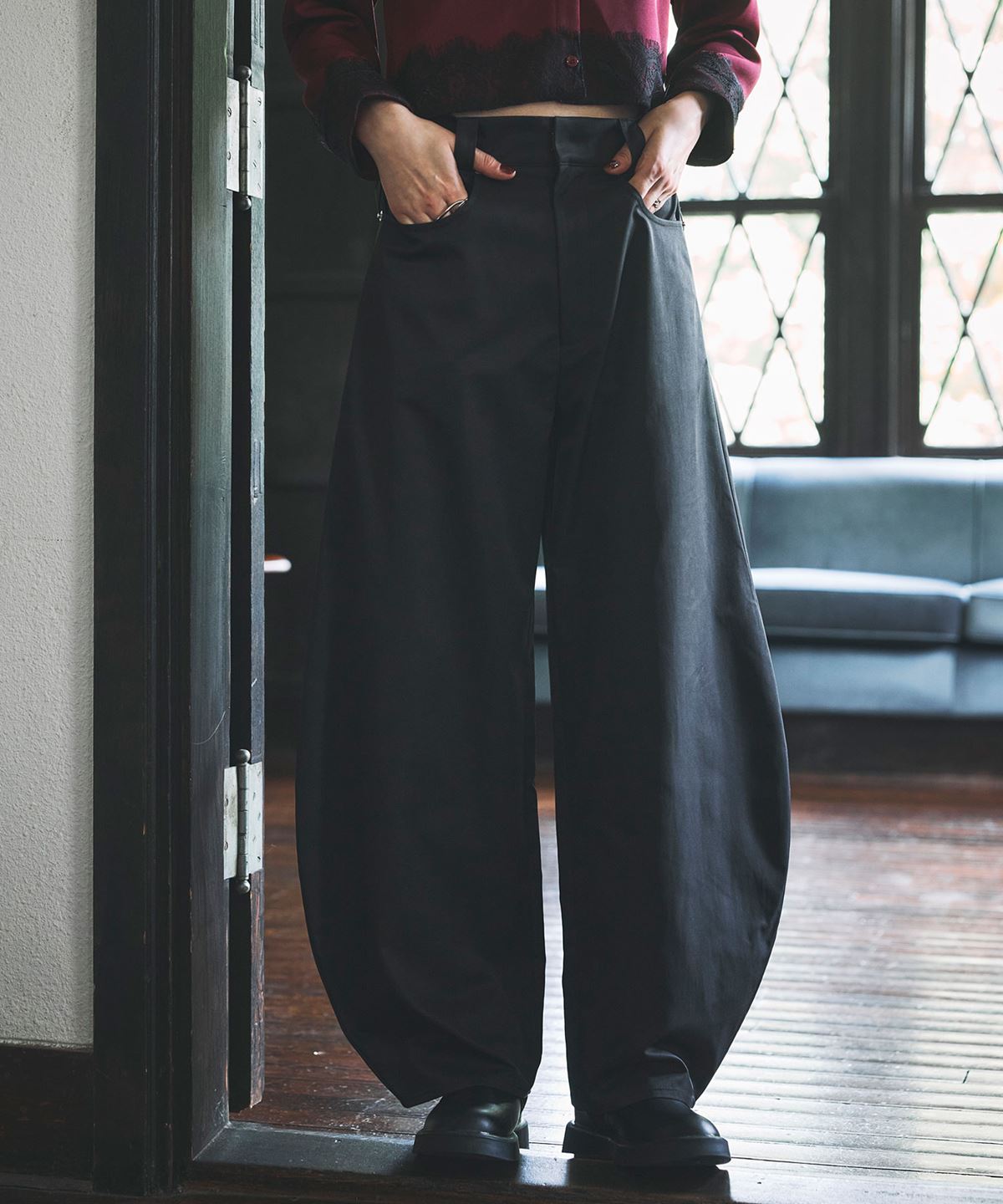 10月24日20時新色＆新サイズ登場！ARVELLIA｜  COCOON SILHOUETTE PANTS