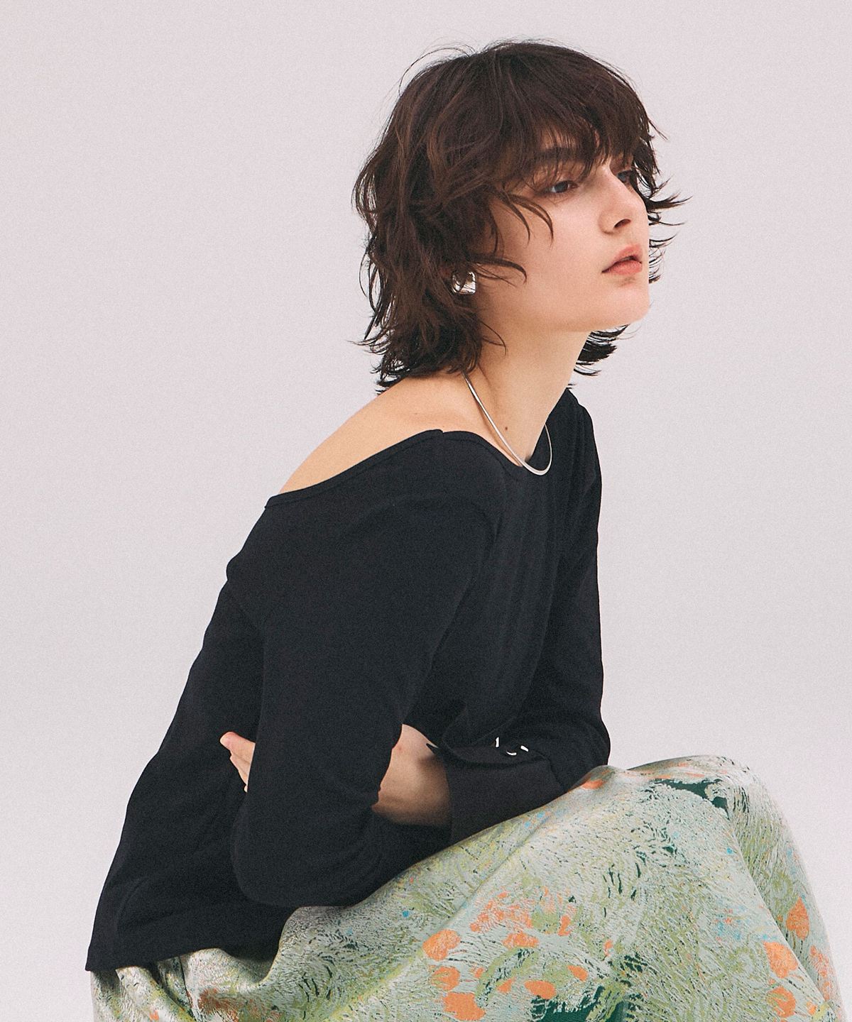 【ARVELLIA】SPLIT CUFF TOPS