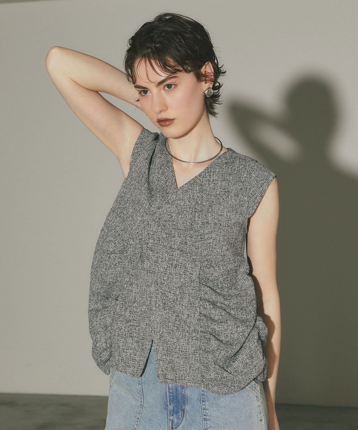 【ARVELLIA】  STRUCTURED TWEED TOP