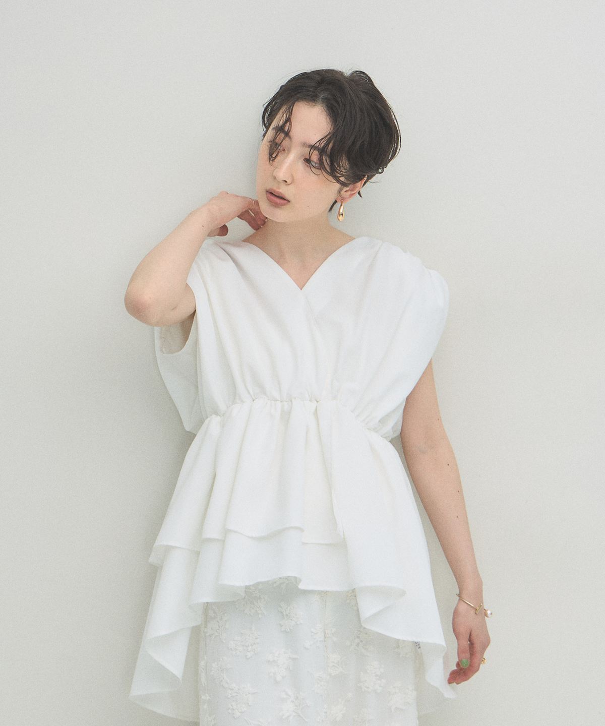 【ARVELLIA】RISE SILHOUETTE BLOUSE
