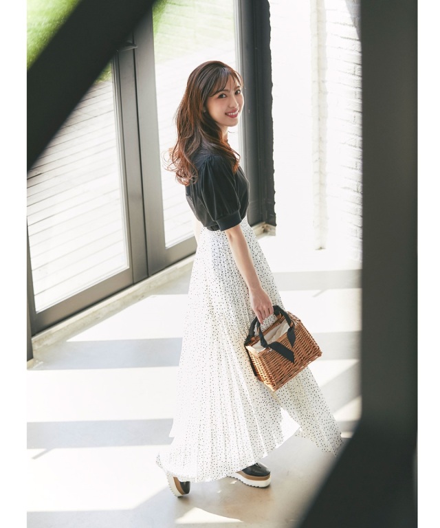 マシェリコラボ》アコーディオンプリーツドットスカート