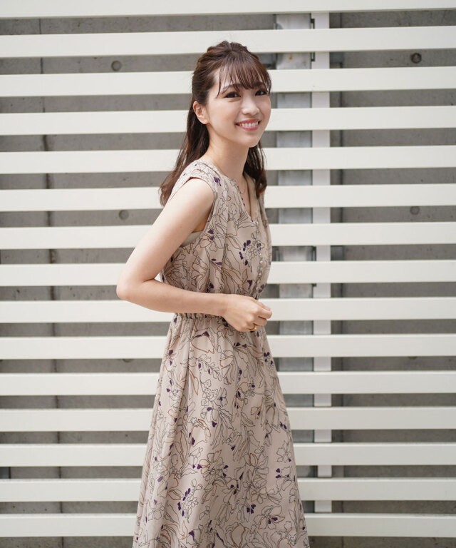 エメ フラワープリント ノースリーブ ワンピース 9号 フラワープリントノースリーブワンピース | N. Natural Beauty