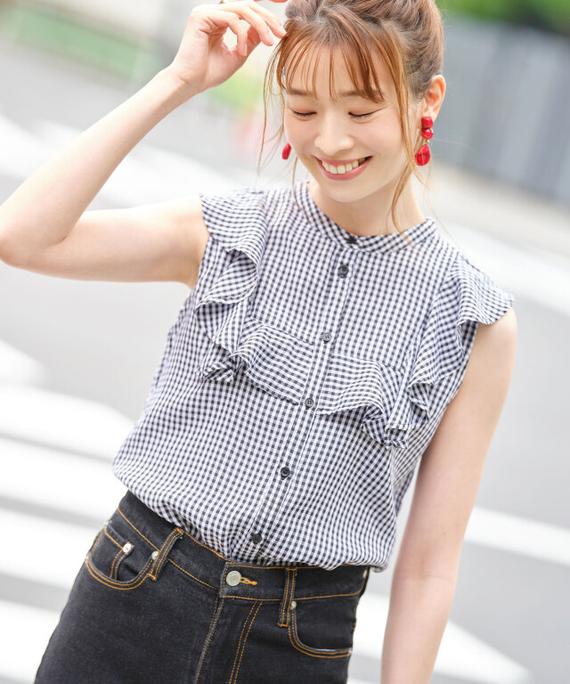 5月24日 午前0:00 再販！《石井亜美さんコラボ》フリルデニムシャツ