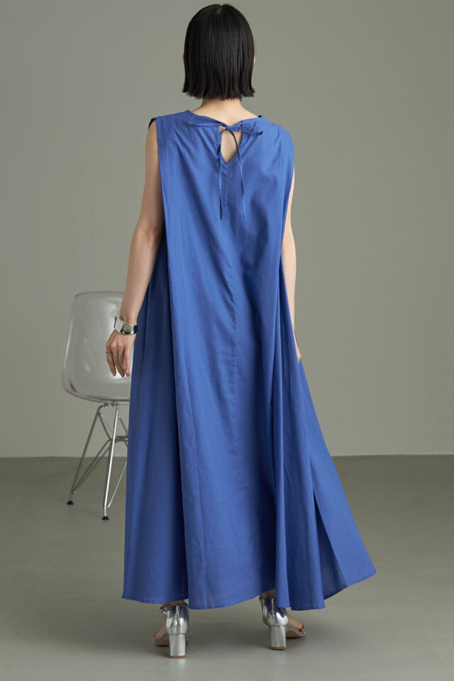 タックショルダーリネンワンピース